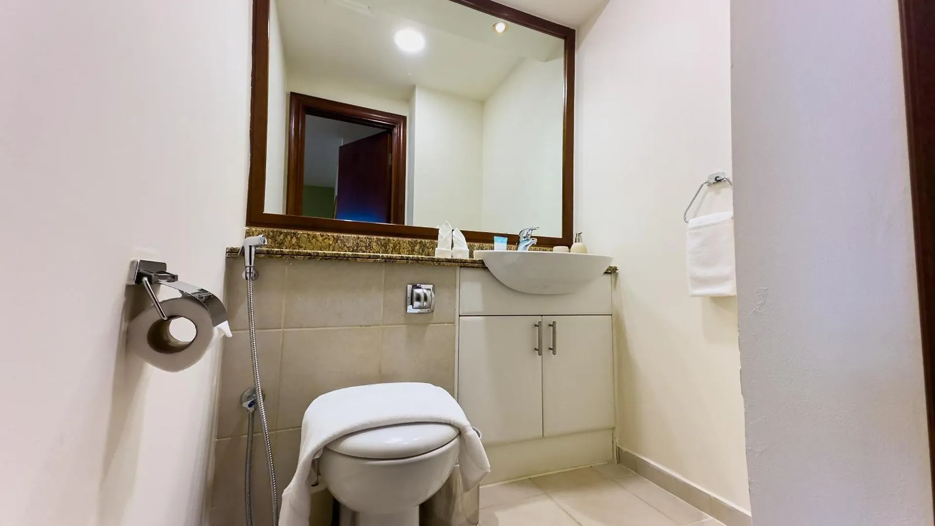 Naseem - Elegant 2Br Retreat With Balcony In Dubai Marina 0*,
