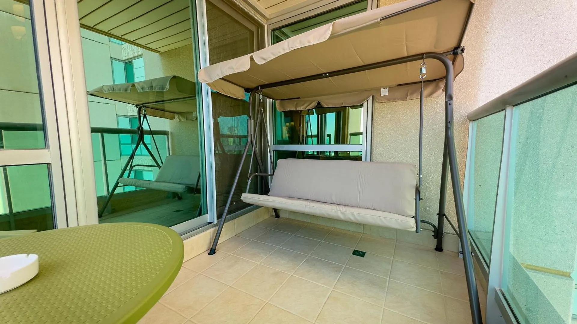 Naseem - Elegant 2Br Retreat With Balcony In Dubai Marina Apartment