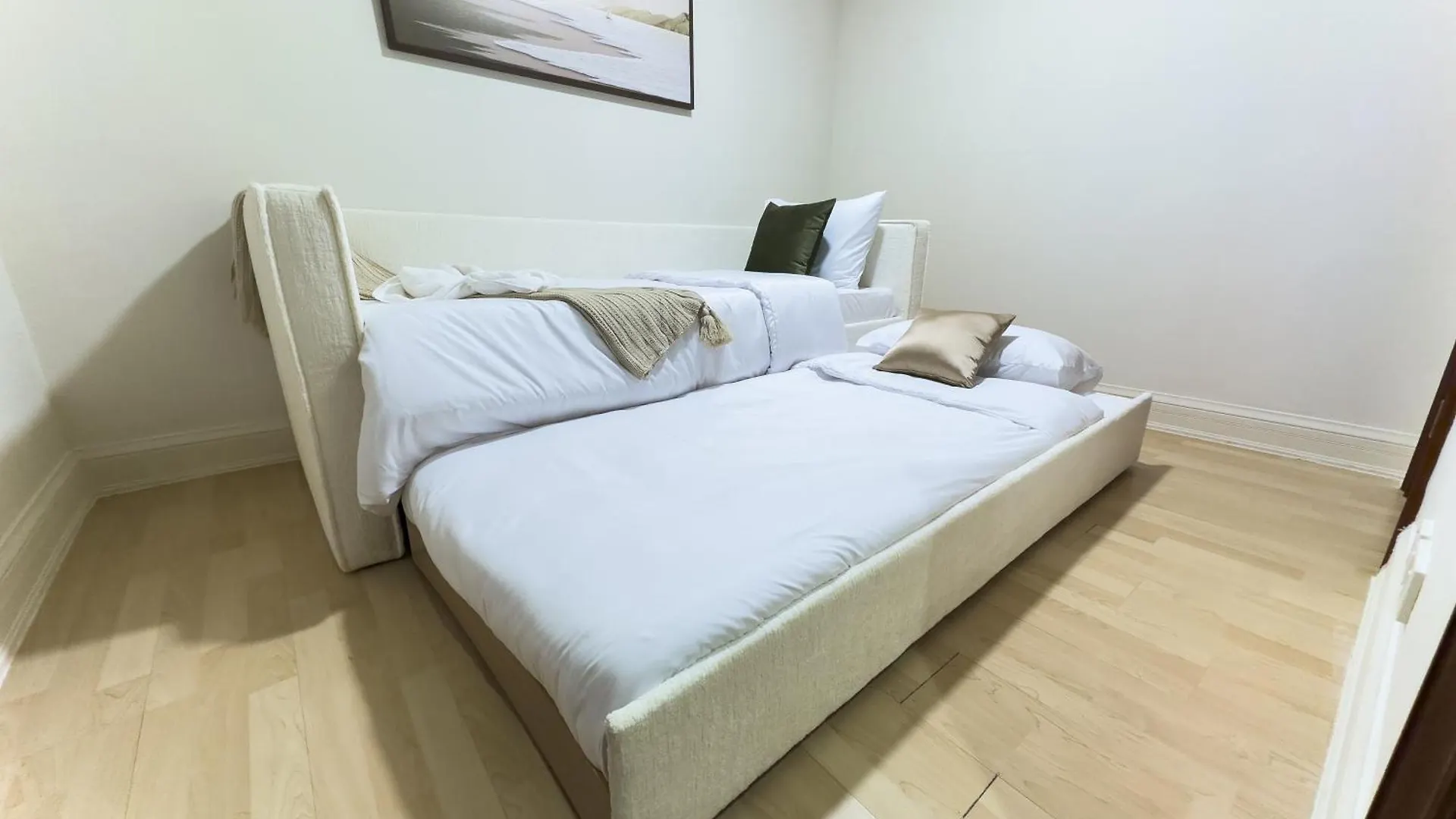Naseem - Elegant 2Br Retreat With Balcony In Dubai Marina 0*,